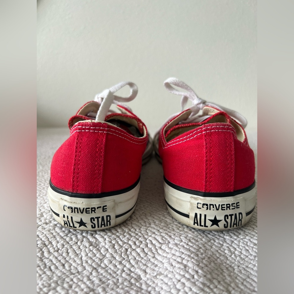 Converse Chuck Taylor All Star Low-Top Sneaker - Red / Size: 7 Mens / 9 Women’s - Picture 7 of 12